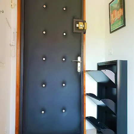 Gare - Polygone Scientifique - Palais De Justice Apartament *