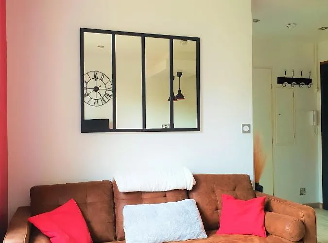 Gare - Polygone Scientifique - Palais De Justice *